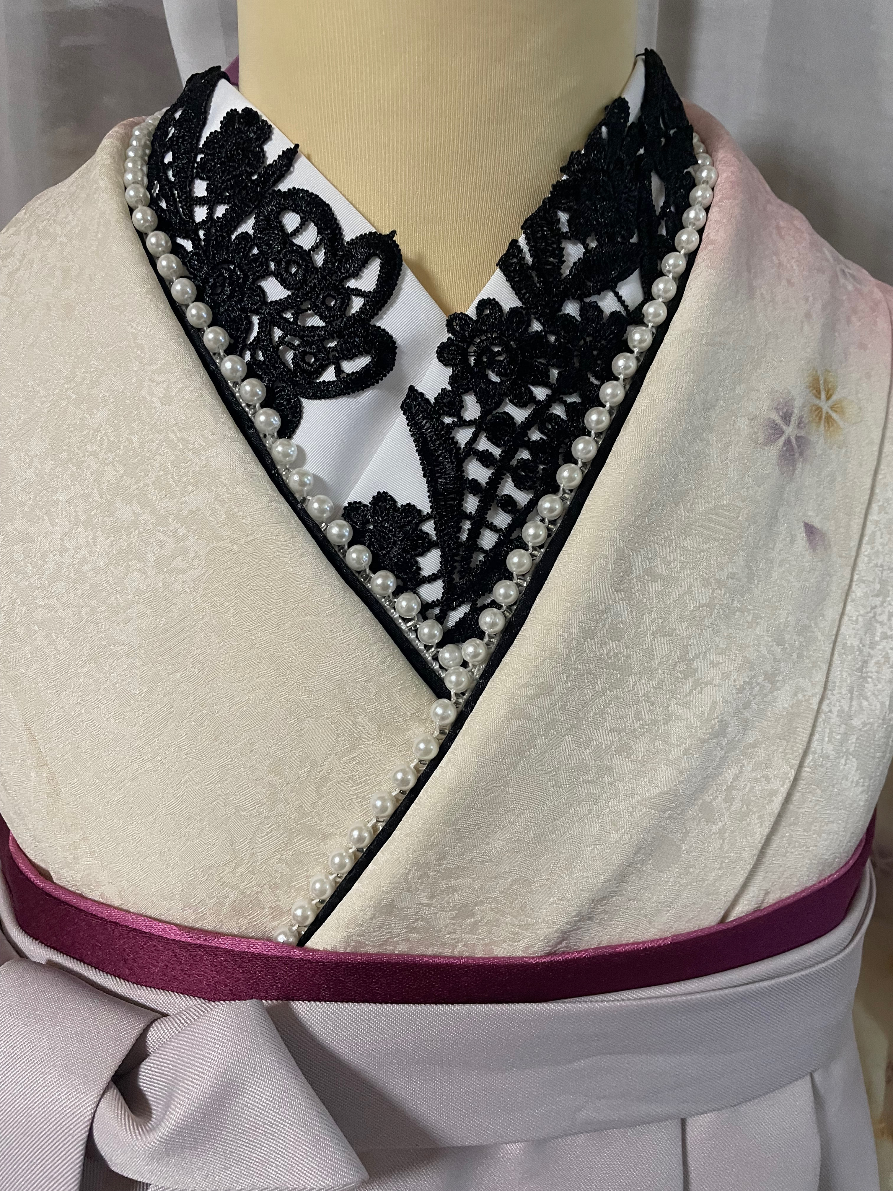 晴れの日の華やぎ＊重ね襟　半襟と重ね襟のセット⑤（送料無料）　刺繍モチーフ半襟とパール重ね襟