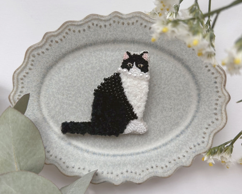 なつめページです。猫刺繍ブローチ⭐︎＊✳︎ 楽天市場】ブローチ 猫 ねこ ネコ 刺繍 ワッペン バッチ KS48016