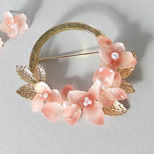 桜 ブローチ 卒業式 入学式 結婚式 セレモニー 上品 華やか 春 ギフト