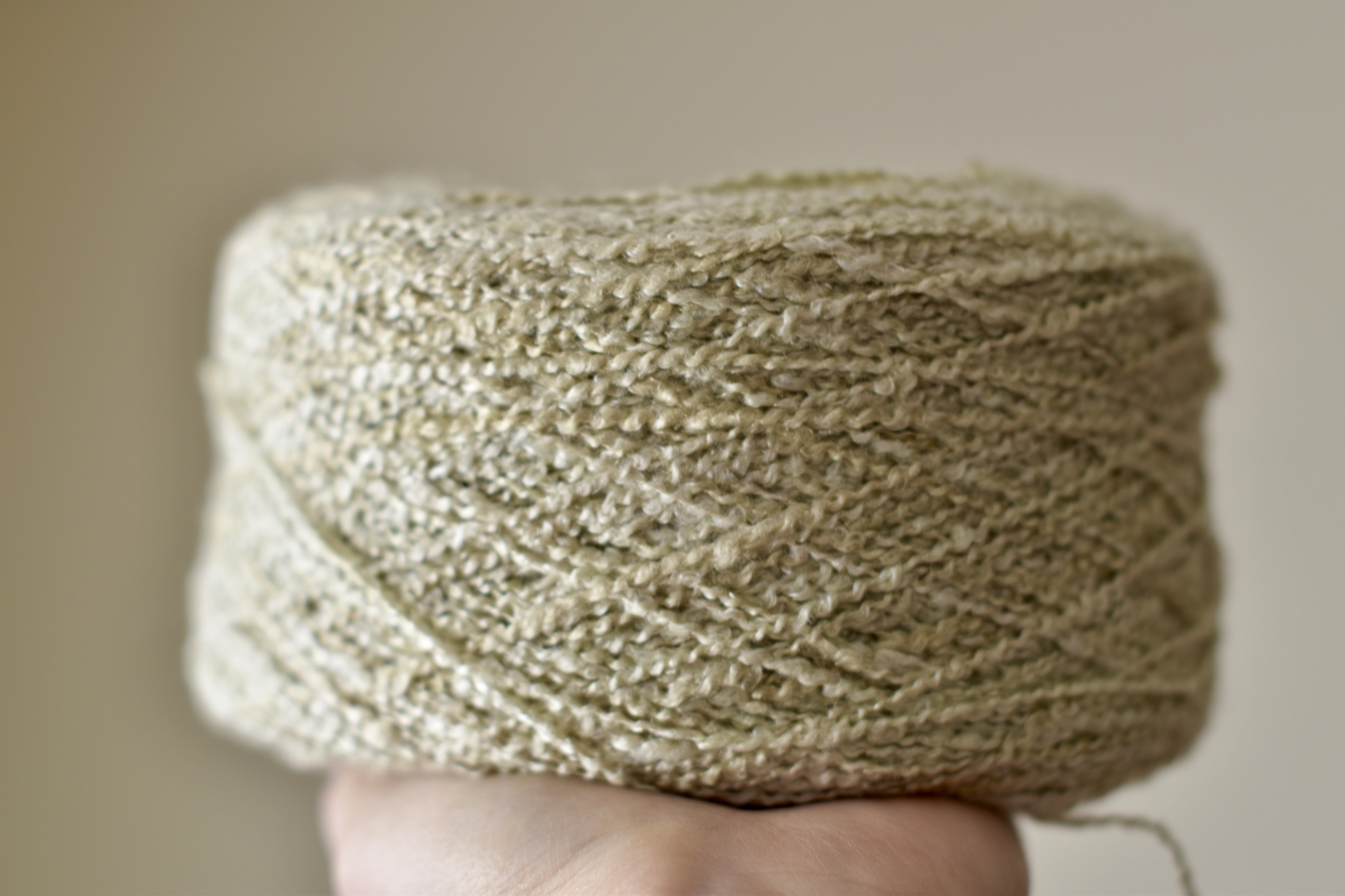 新品】武州草木染シルク混手染め手紡ぎ段染めのれん85×150cm よもぎ