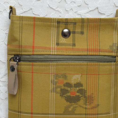 No.1300】お散歩スマホポシェット@本場村山大島紬・黄八丈＠絹