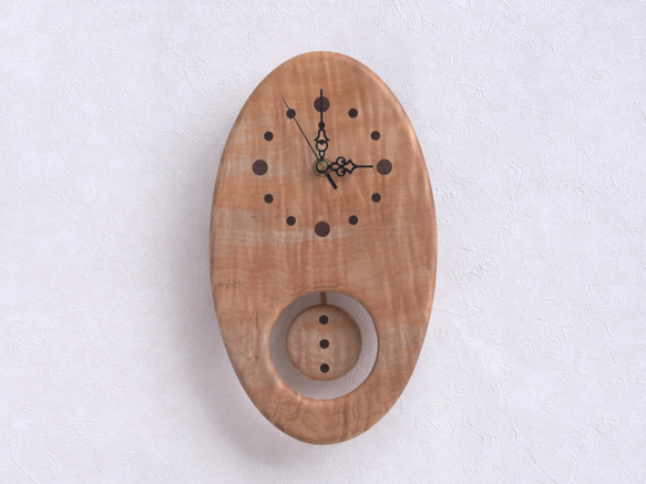 タマゴの振子時計（トチ） 1枚目の画像