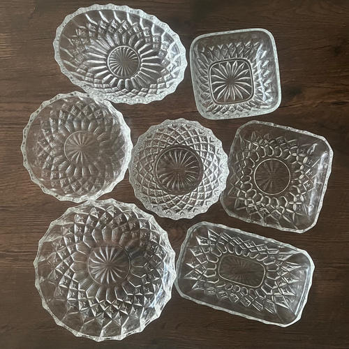 丸皿・小鉢／カップ・ボウル＞透明カットガラス 昭和 アンティーク