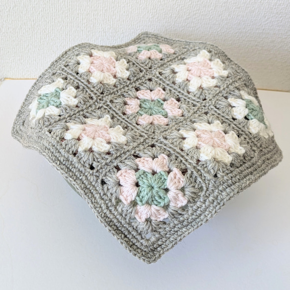 ✨再販 マルチカバー小 かぎ針編み ウール毛糸 桜花びらb 手編み ✨再販 マルチカバー小 かぎ針編み ウール毛糸 桜花びらb 手編み