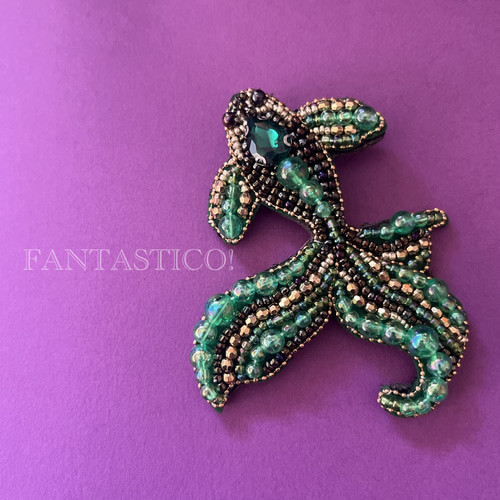 カメレオンのビーズ刺繍ブローチ❤️デリカビーズステッチ