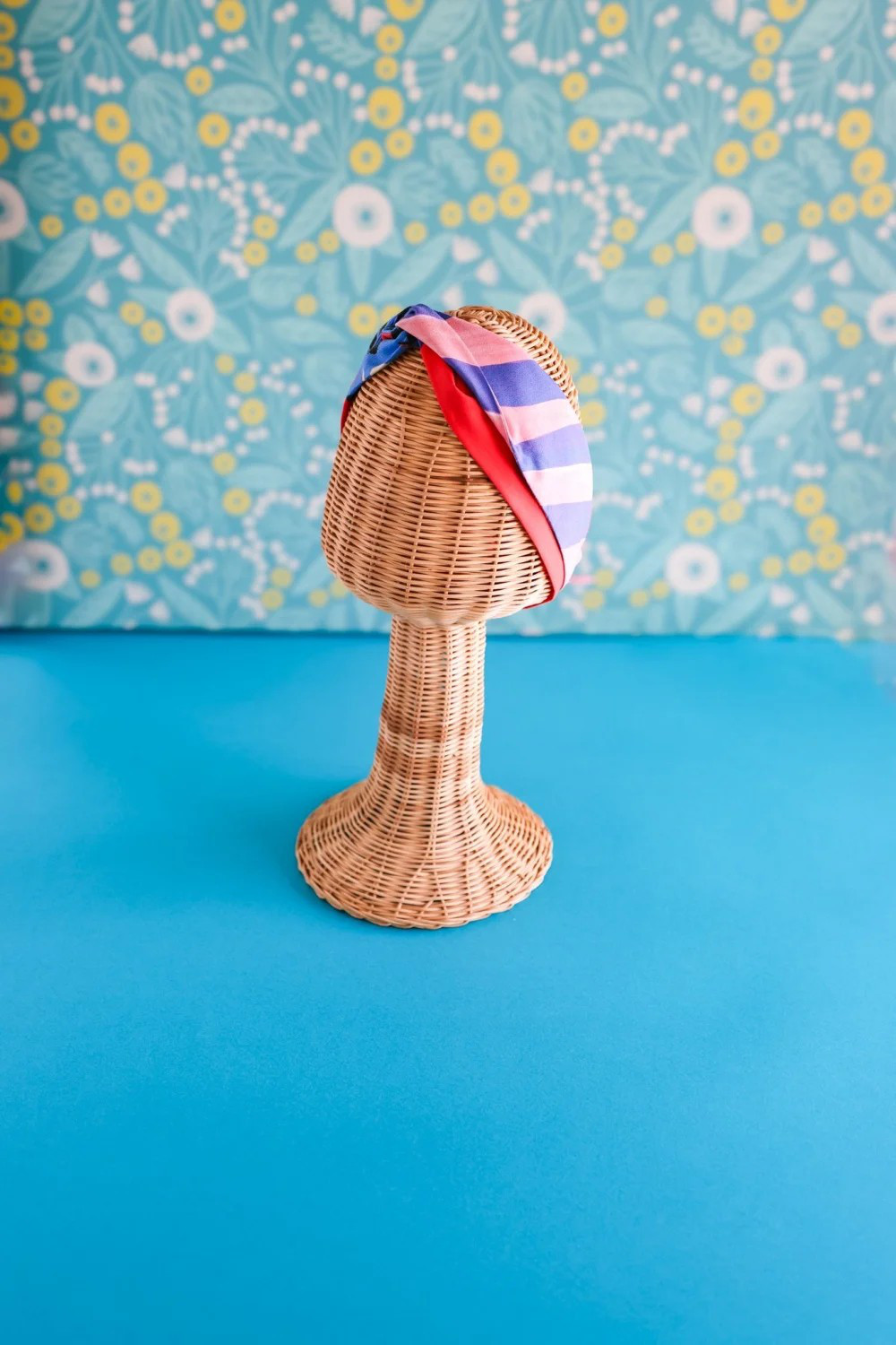 【累計販売400本超え】バラと白鳥　MAKIMAKIスタイル　つけるだけでたちまちおしゃれ度がUPする魔法のアイテム