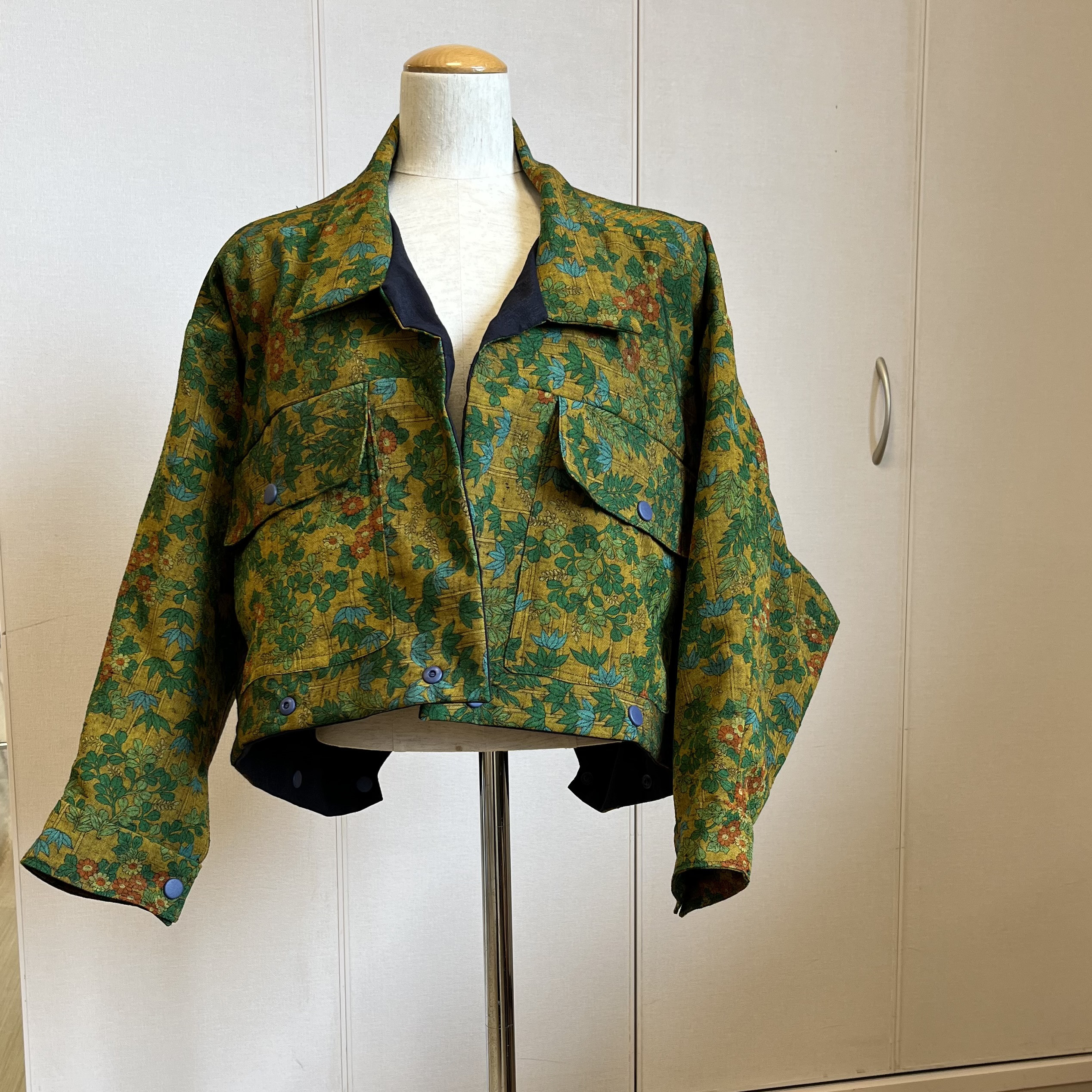 ウール着物リメイク　4通りの着方ができるジャケット