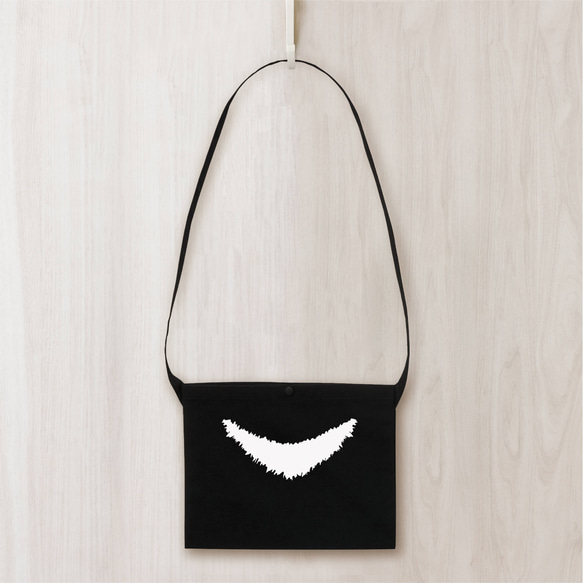 くまサコッシュ 1枚目の画像