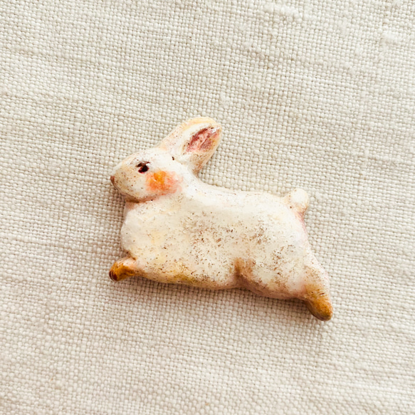 うさぎブローチ（rabbits brooch） 3枚目の画像