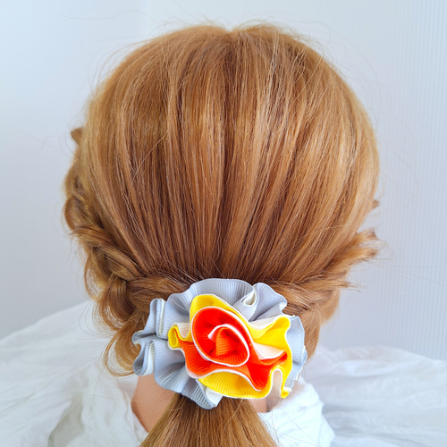 ヘアクリップ 一点もの フラワーモチーフ オレンジ イエロー ホワイト