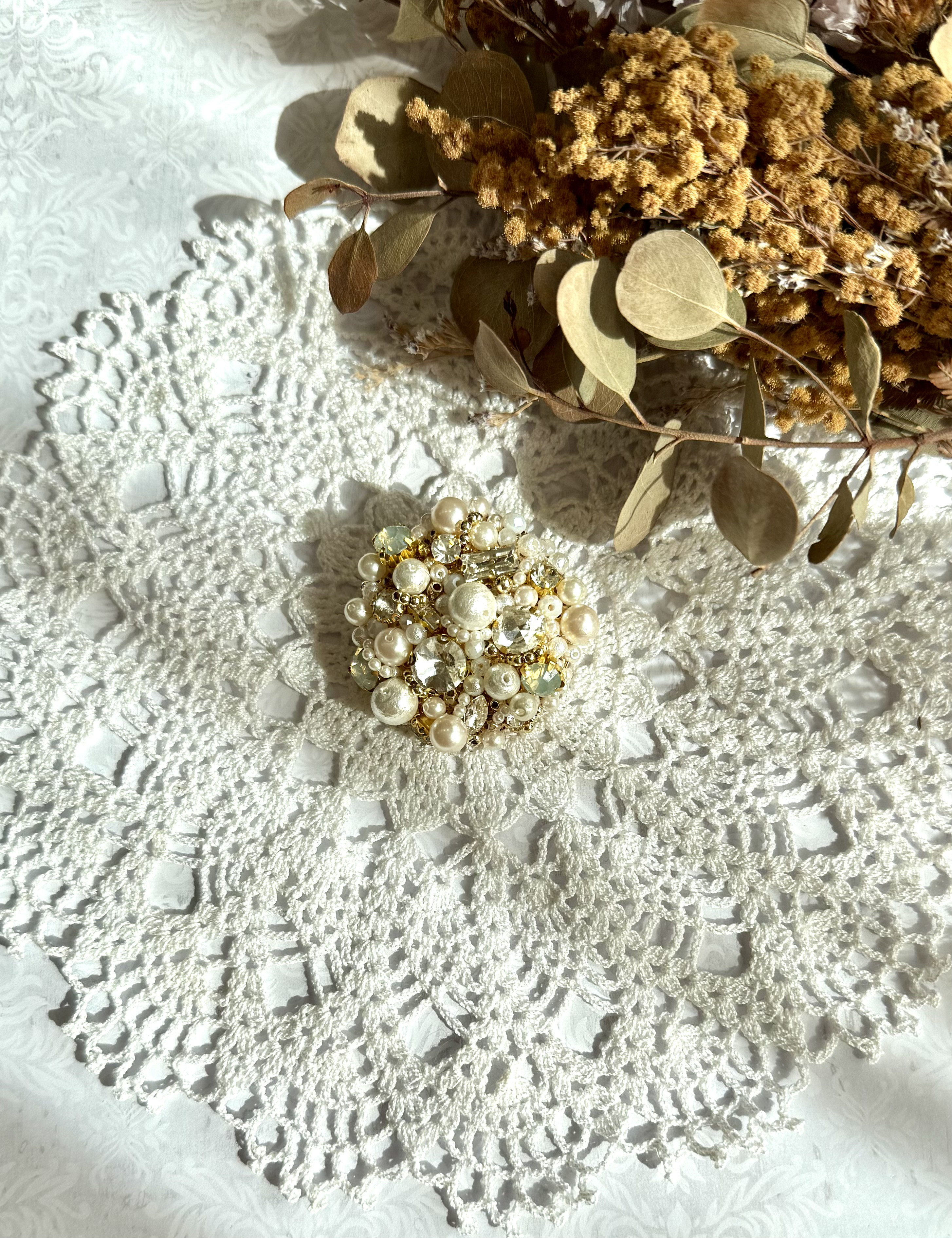 ビジュー×パールのセレモニーブローチ・大