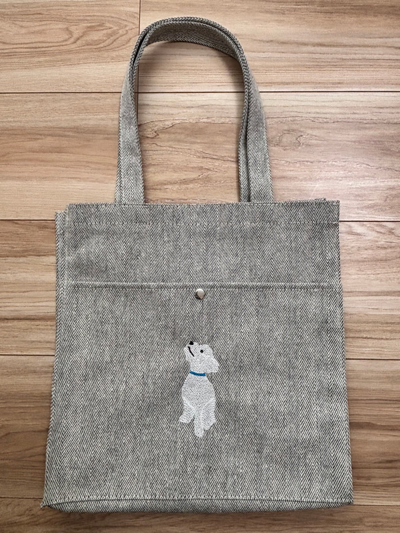 トイプードルバッグ、刺繍、白プー、ポケット付きトートバック
