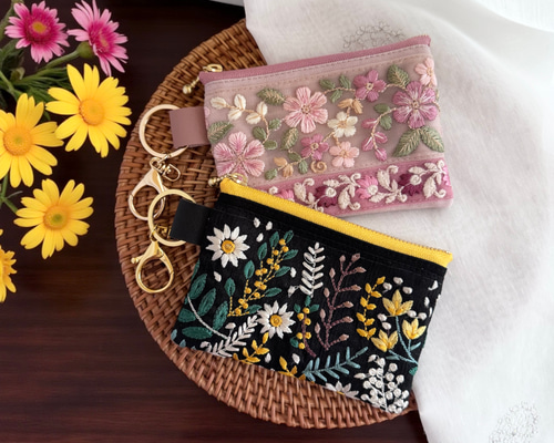 春限定2026】ミモザ＆桜◇インド刺繍×帆布/キーホルダー付きフラット