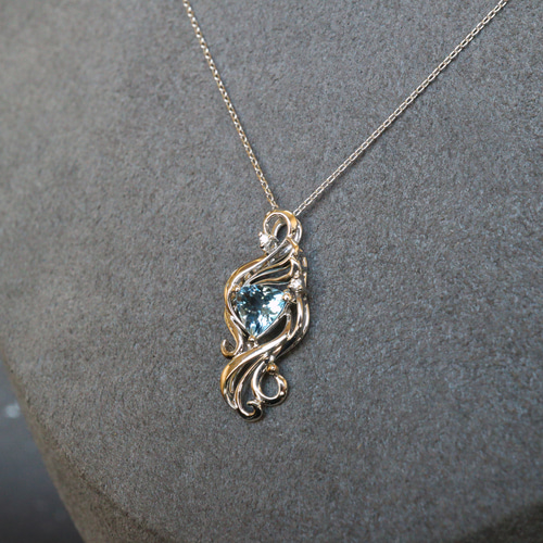 アクアマリン高品質ブルーカラー 鳳凰デザイン ペンダントトップ