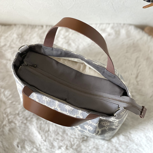 ⚮̈ミナペルホネン anemone gray かくれんぼトート トートバッグ