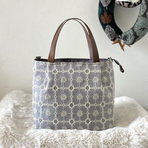 ⚮̈ミナペルホネン anemone gray かくれんぼトート トートバッグ