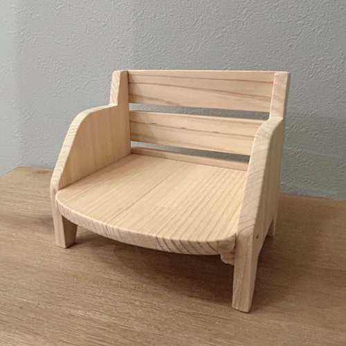 shihita　人形用木製家具　ハンドメイド 木製 雛人形 | iichi 日々の暮らしを心地よくするハンドメイドや