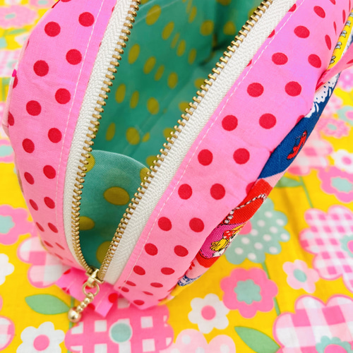 ポーチバッグ 「おとめちっく」昭和レトロガールズの持ち手付きポーチ