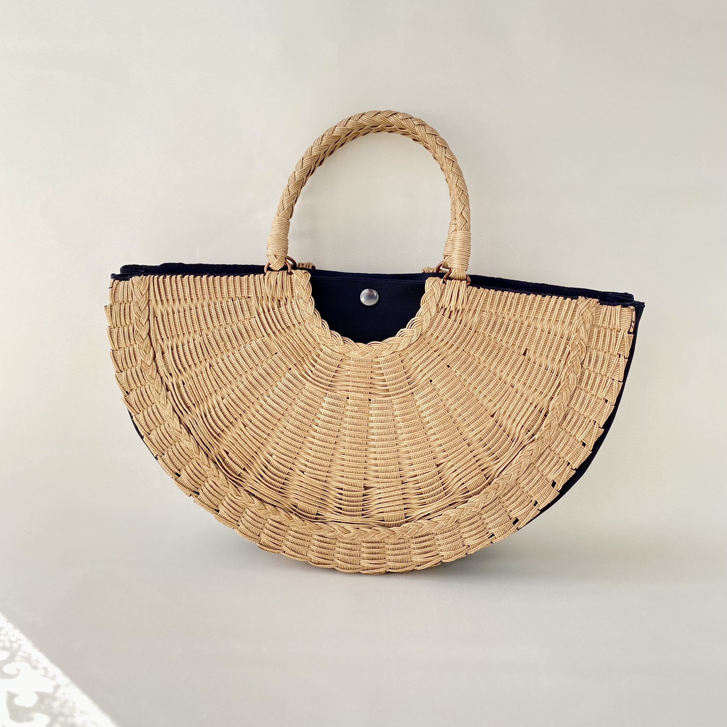 セミサークル(クラフト&ブラック帆布)かごバッグ