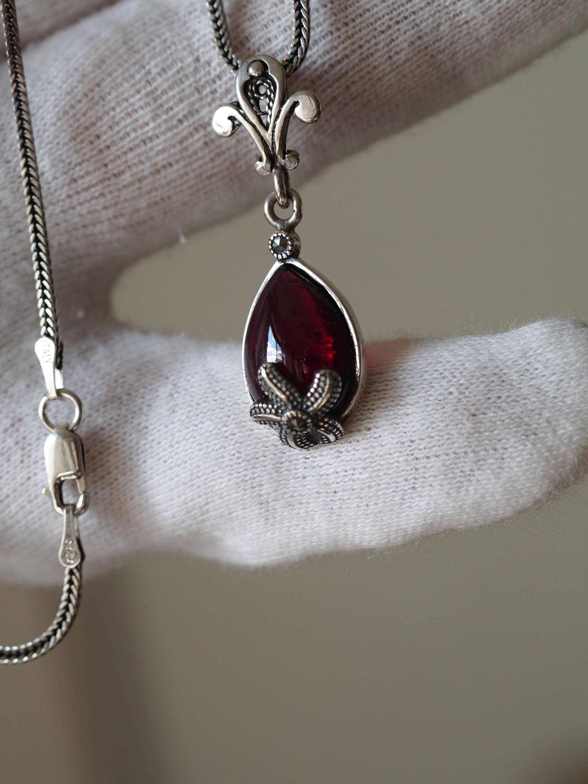 ロードナイトガーネット14　S925スターフィッシュ個性派デザインペンダントトップ