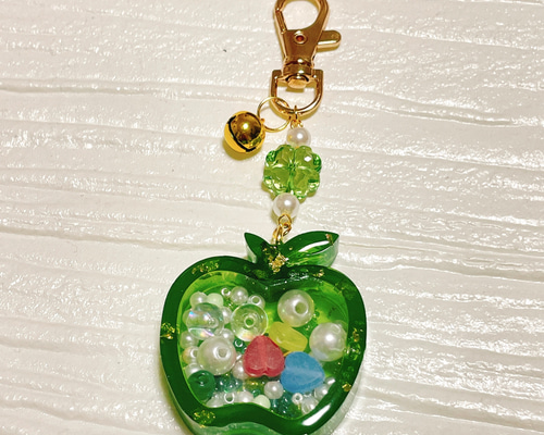 Kei☆☆☆　光る！緑、赤、青、黄りんご棒キーホルダー ぐりーんアップル☆様専用 光る！青、赤、黄色りんご棒