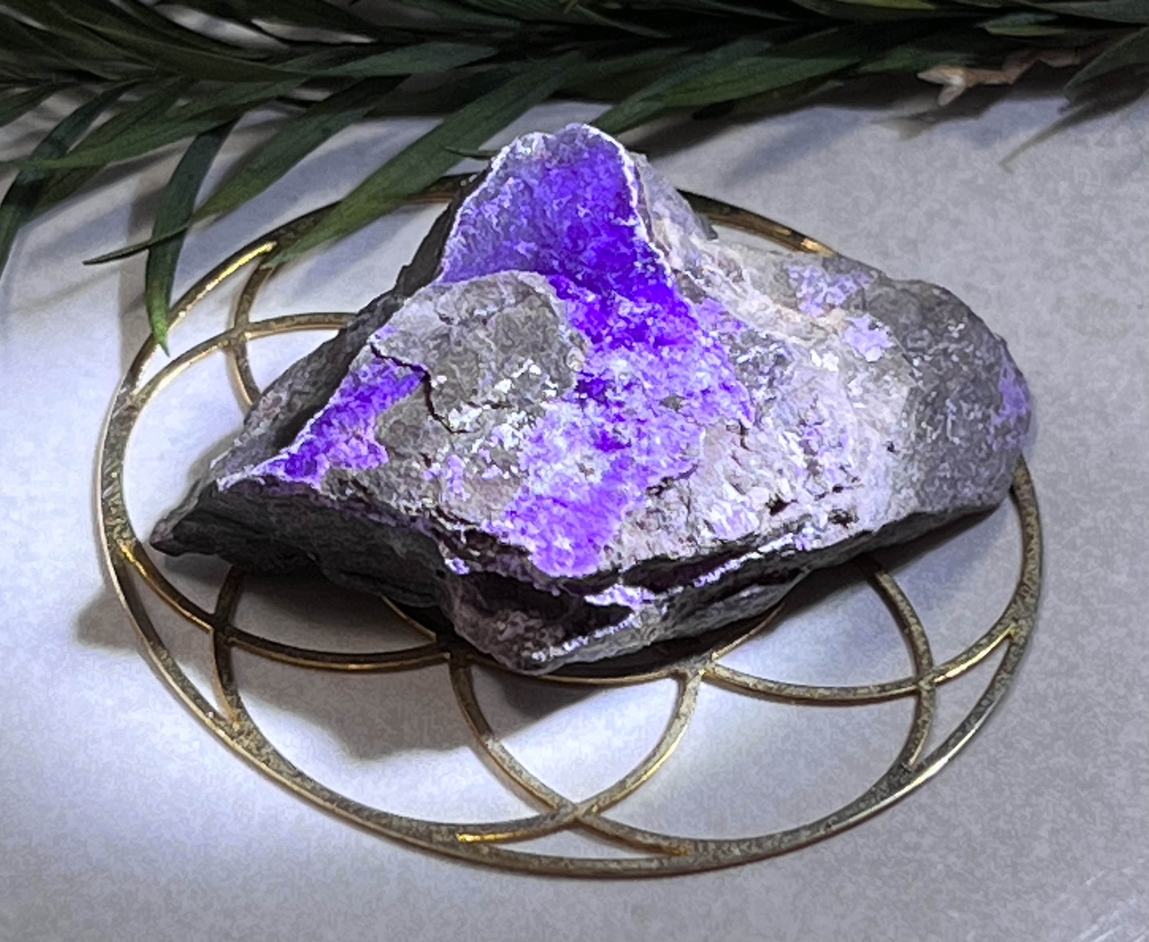 ピンクスギライト 南アフリカ産 瞑想　グラウンディング　原石　スギ石　スジライト