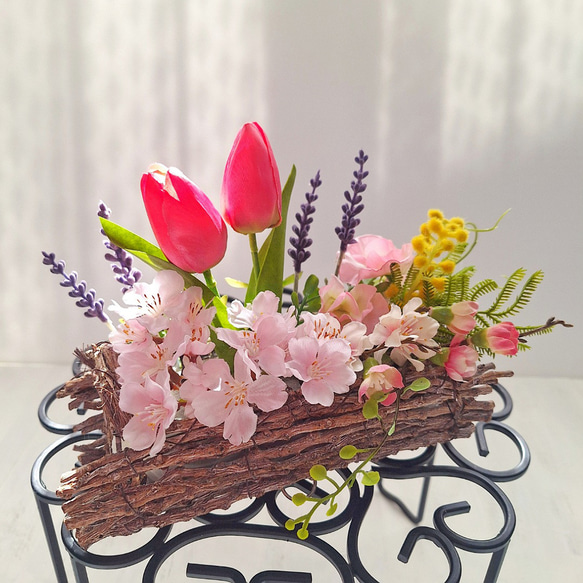 春のアレンジメント/桜•ミモザ•チューリップ•ラベンダー•スイートピー