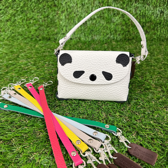 専用です！　　ポーチ　バッグ　ハンドメイド 動物シリーズ：パンダ》 使い道いろいろ！軽くて便利なストラップ付き