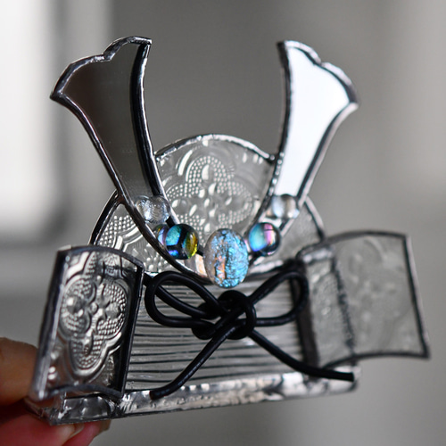 売約済み。ステンドグラスのミニ兜(KB14) 売約済み。ステンドグラスのミニ兜(KB14) - メルカリ