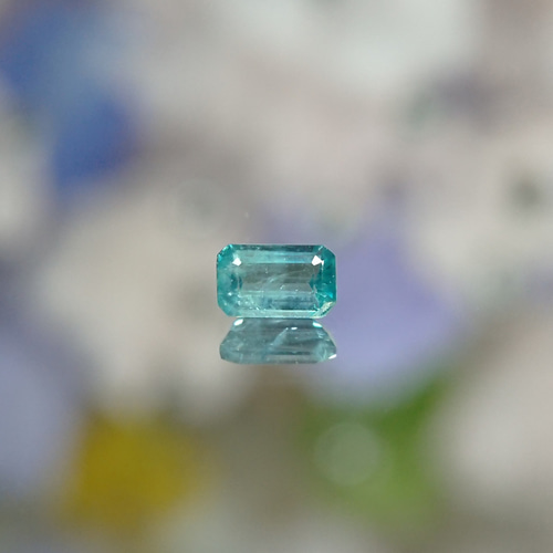 1722 0.21ct ユークレース バイカラーユークレース ロシア産