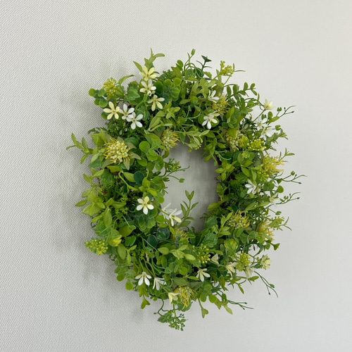 グリーンと花々のリース 草原のグリーンリース リース AilesBlanches 通販 18931592｜Creema
