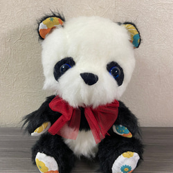 パンダのぬいぐるみ　かわいい　手作り　1点物　癒やし 青目のパンダのぬいぐるみ ぬいぐるみ くまやくま吉 通販 18931979