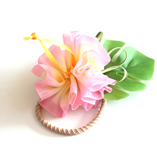 ハイビスカス・ヘアゴム(ピンク)モンステラ葉／フラに浴衣にウクレレ