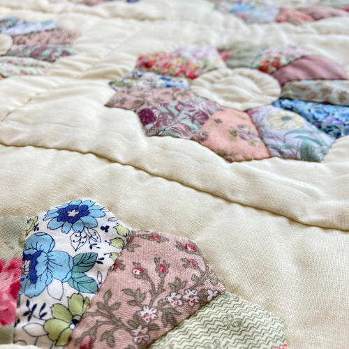 大きめドレスデンのパッチワークタペストリー パッチワークキルト