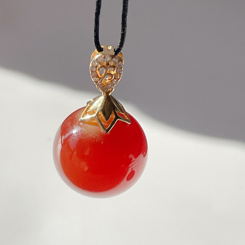 新入荷】天然瑪瑙メノウ 高品質瑪瑙水晶球ペンダントトップ 大粒 S925