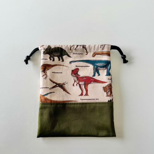 恐竜柄の給食袋 巾着S 25×20cm 給食袋 sa*na*mi 通販 18932446｜Creema