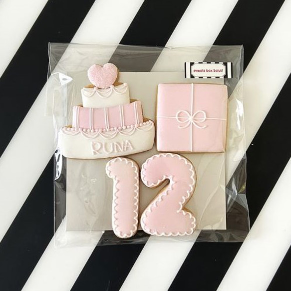 アイシングクッキーオーダー専用ページ ベイブレードバーストのアイシングクッキー🍪🎈 ． 現在最短発送