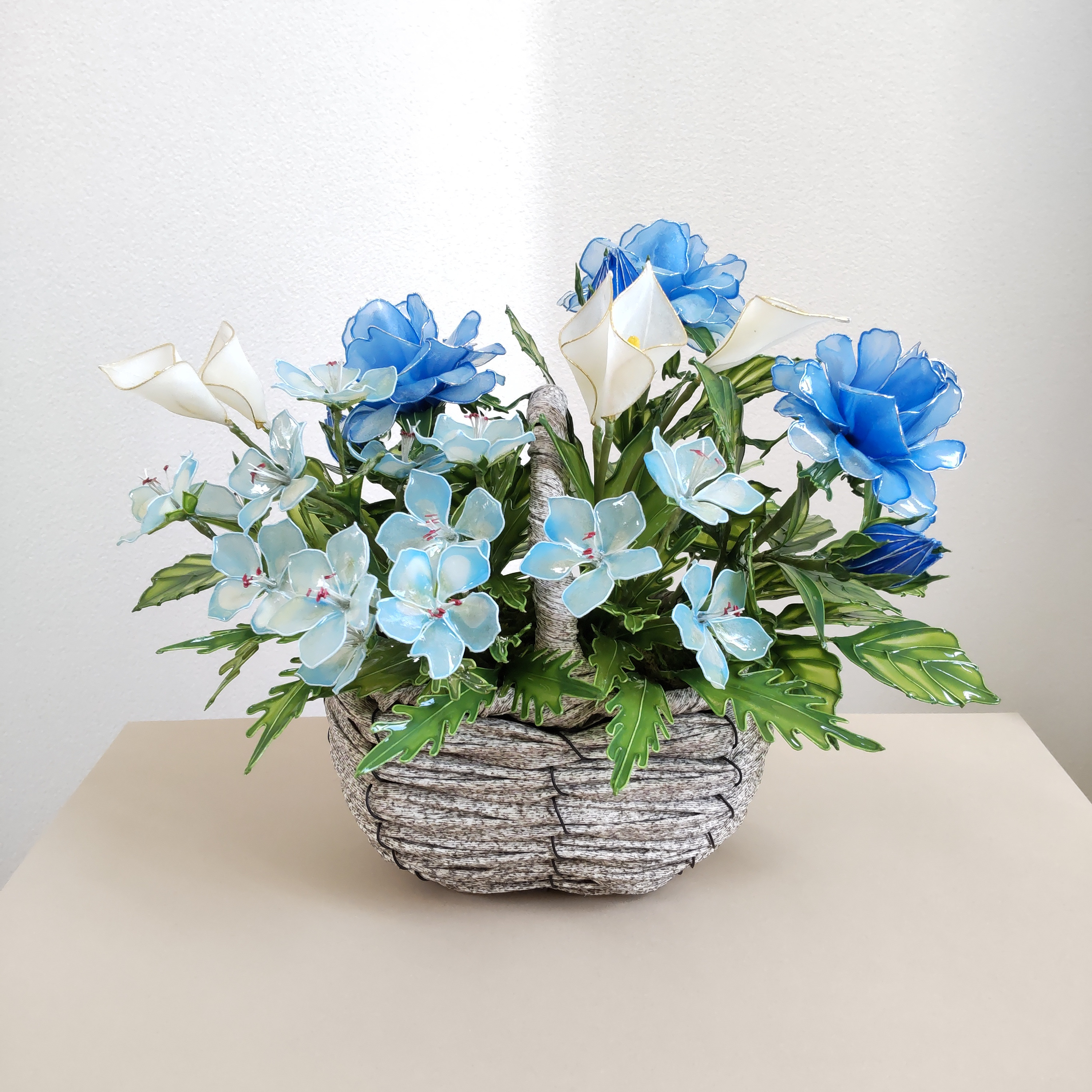 フラワーアレンジメント♡ネモフィラ♡バスケットアレンジ♡花かごアレンジ♡ディップアート♡青い薔薇