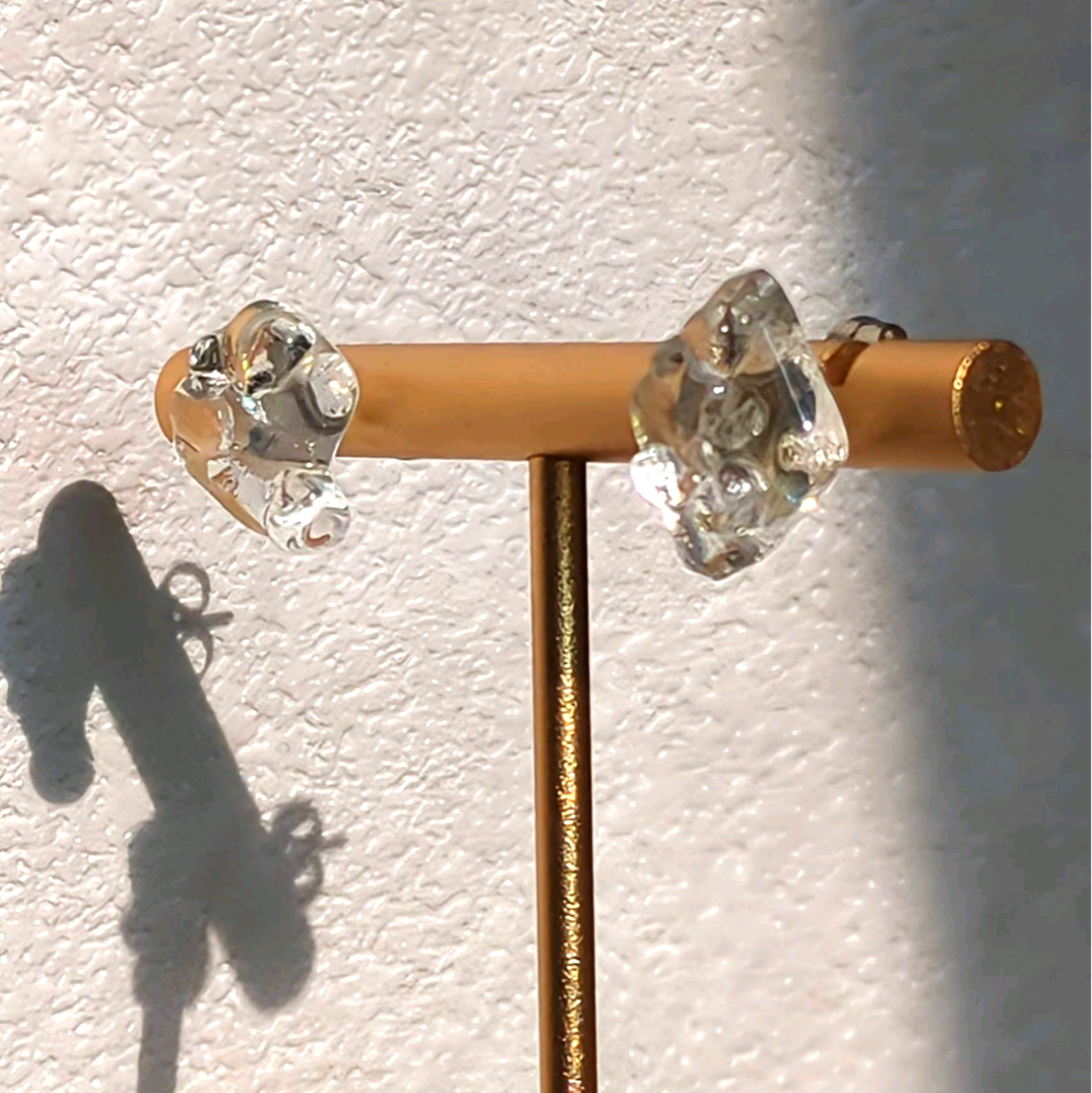 氷の欠片・ピアス