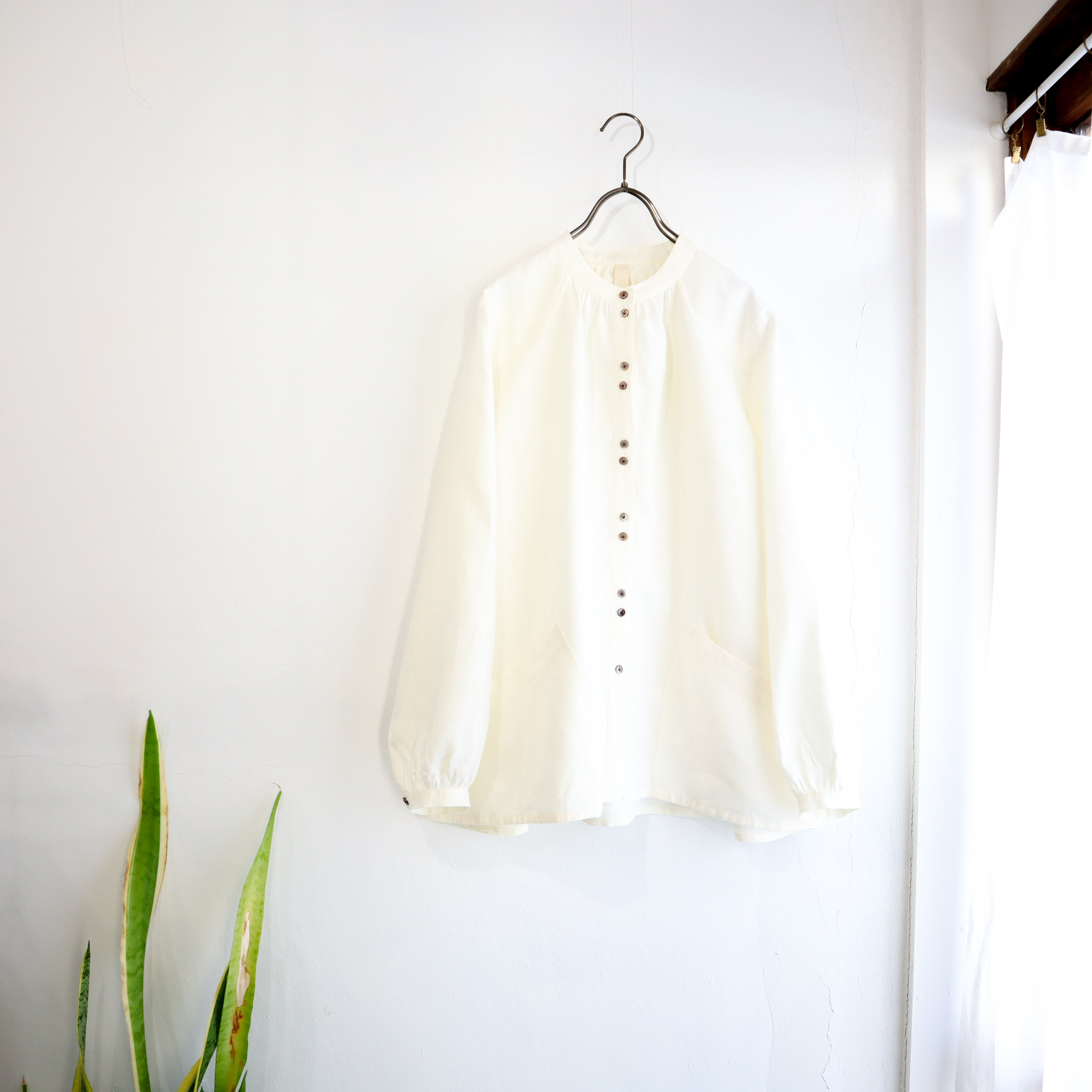 flopsy P blouse ( natural / long sleeve )