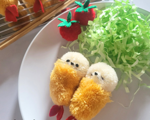 シ*イ様 エビフライさんのキーホルダー◎編みぐるみ シ*イ様 エビフライさんのキーホルダー◎編みぐるみ えびフライ