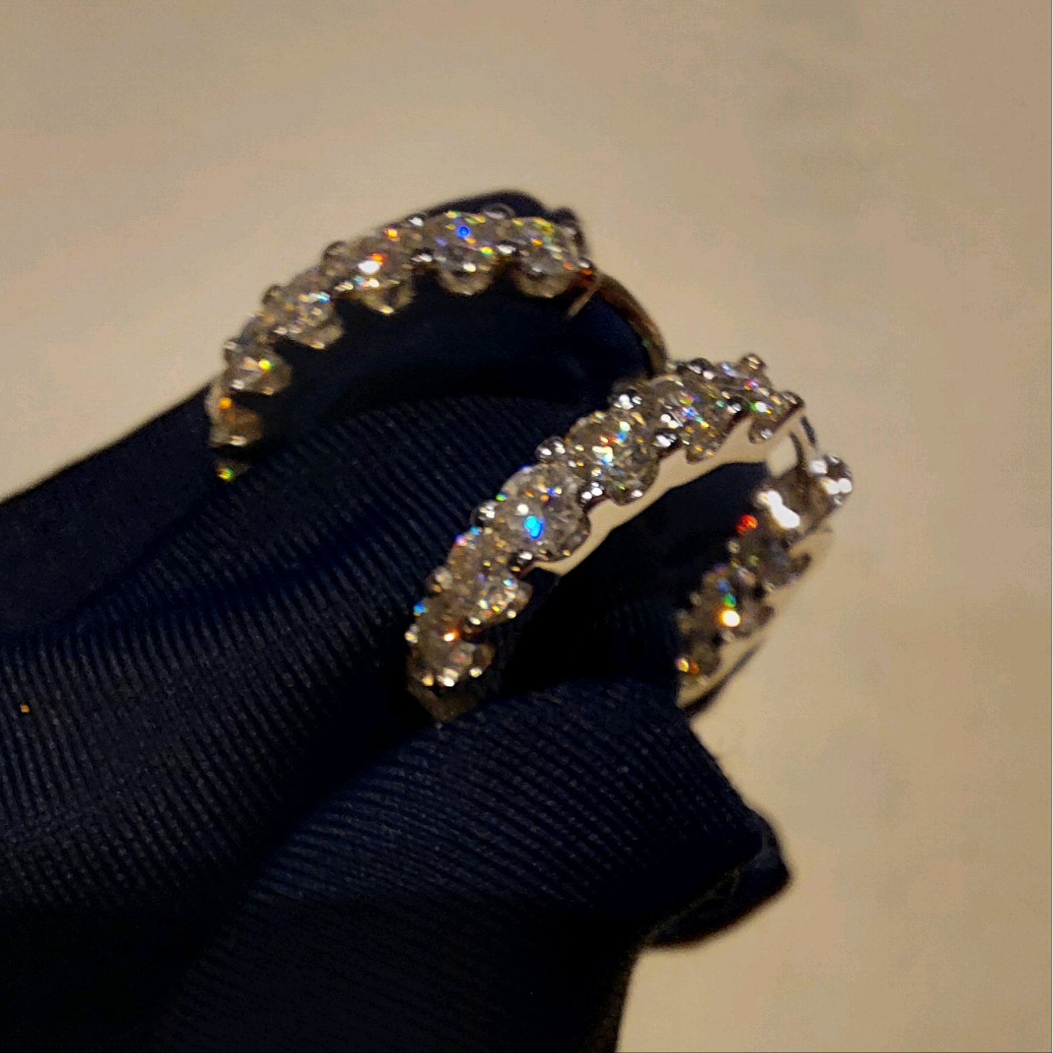 モアサナイト　1.3ct×2  2.6ct　フープピアス　キラキラ　ラグジュアリー　k18 プラチナ　ホワイトゴールド