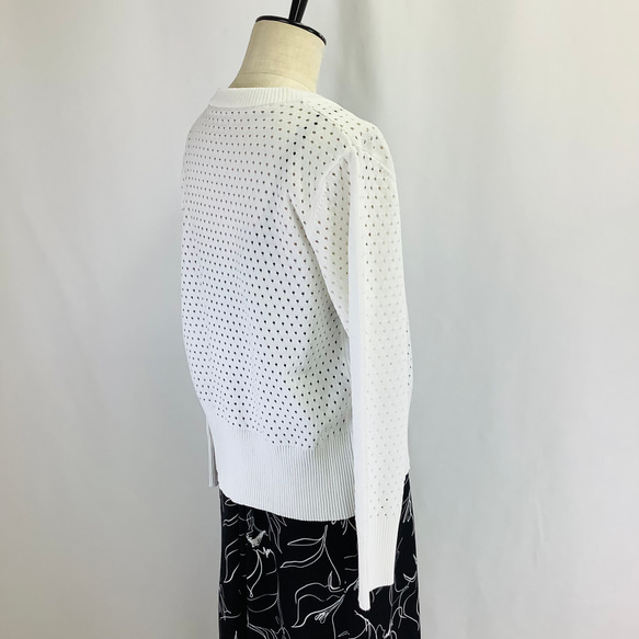 №24975【2025年　春・夏　新作】パンチング　ジップニットカーディガン 10枚目の画像