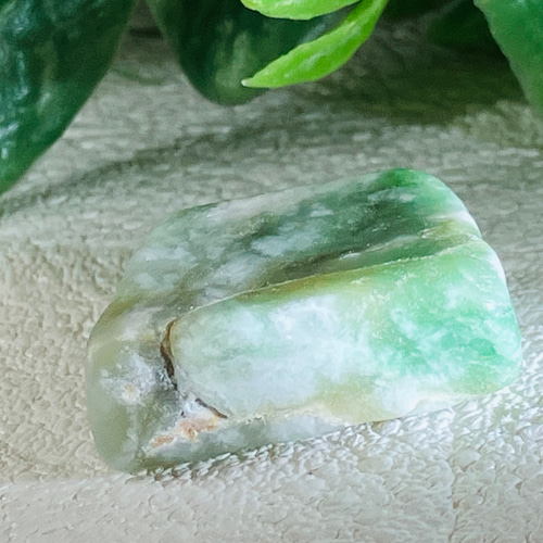 糸魚川 ✨ 翡翠 原石 ジェダイド タンブル 天然石 東洋占星術師