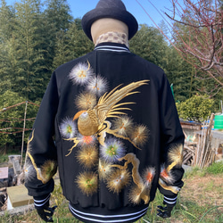 着物リメイクスカジャン 留袖リメイク リバーシブル 金糸 横振り刺繍