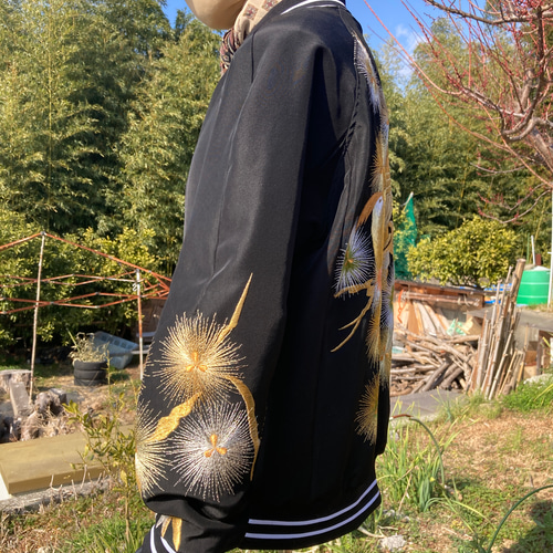 着物リメイクスカジャン 留袖リメイク リバーシブル 金糸 横振り刺繍