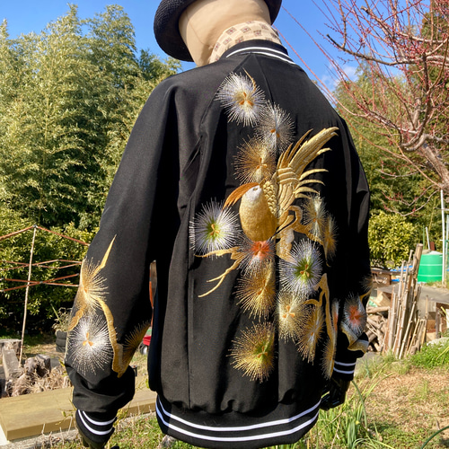 着物リメイクスカジャン 留袖リメイク リバーシブル 金糸 横振り刺繍