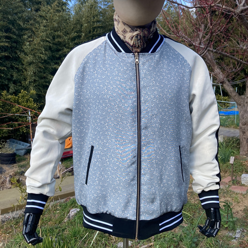 着物リメイクスカジャン 留袖リメイク リバーシブル 金糸 横振り刺繍