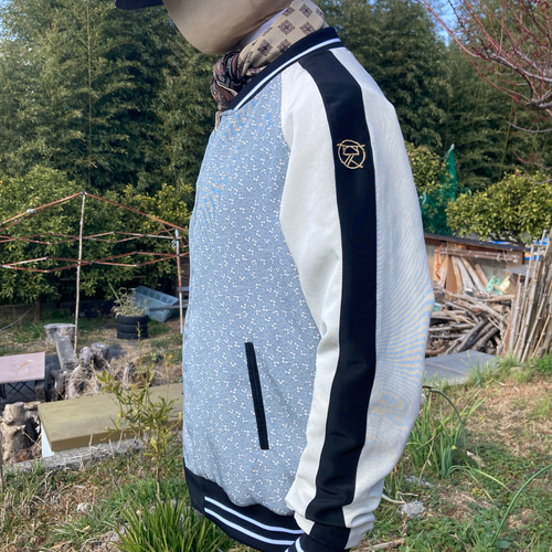 着物リメイクスカジャン 留袖リメイク リバーシブル 金糸 横振り刺繍