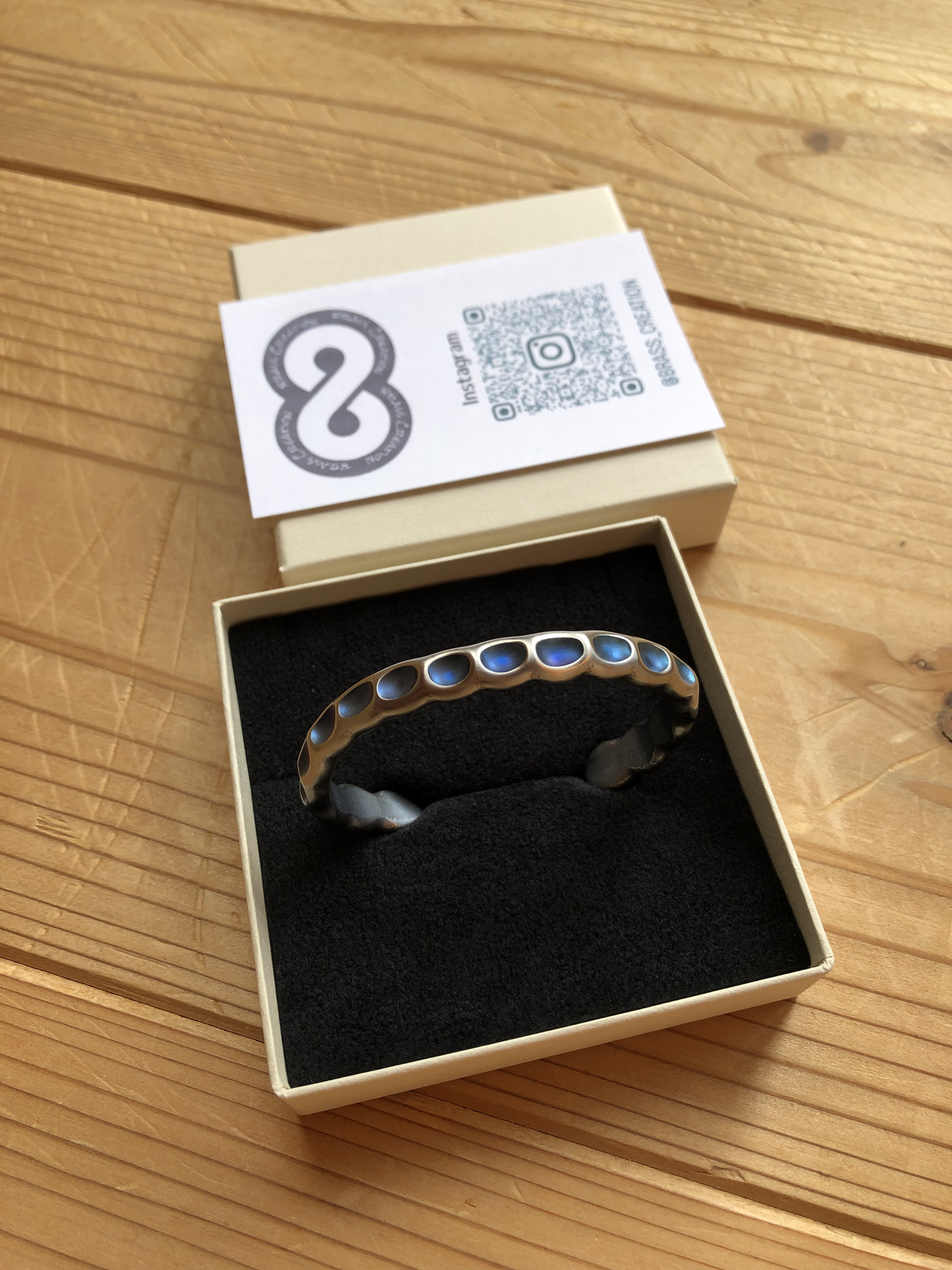 titanium bangle “blue hole” 純チタン製バングル ブレスレット  アンティーク調